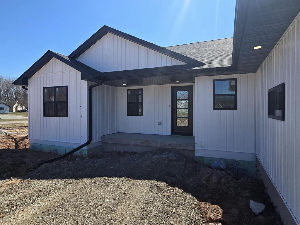 Photo of 5375 Whitecap COURT, Omro, WI 54963 (MLS # 50323250)