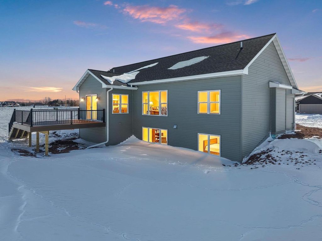 Photo of 416 Lansdowne STREET, De Pere, WI 54115 (MLS # 50322546)