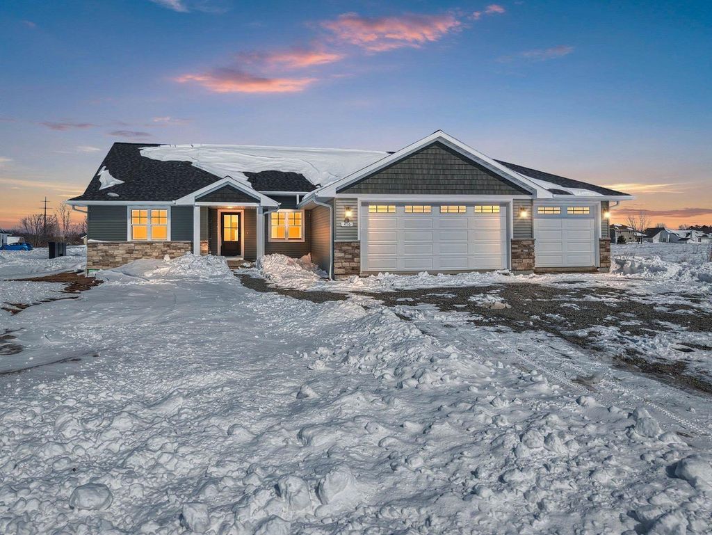 Photo of 416 Lansdowne STREET, De Pere, WI 54115 (MLS # 50322546)