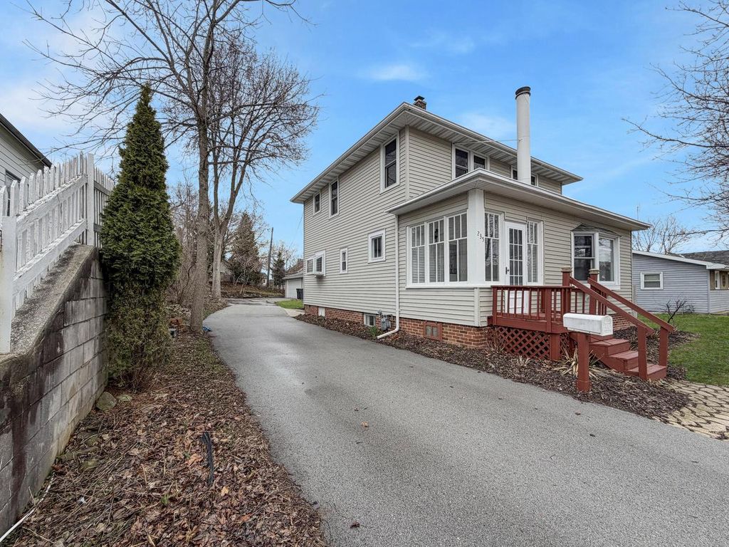 Photo of 235 Monroe STREET, Sheboygan Falls, WI 53085 (MLS # 1957092)