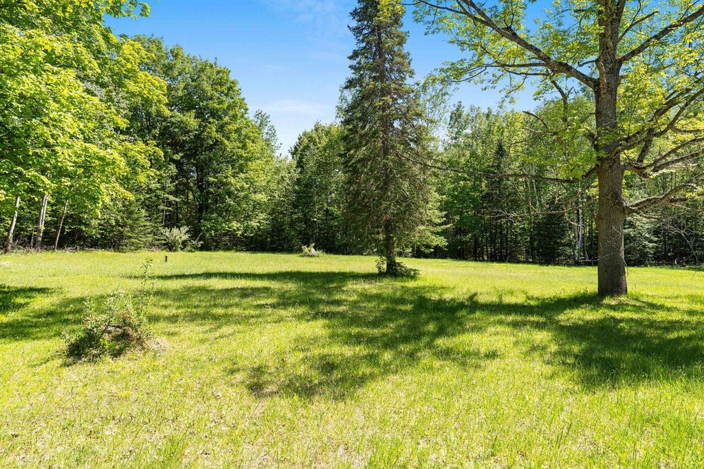 Photo of W4945 S Right Of Way ROAD, Crivitz, WI 54114 (MLS # 50326655)