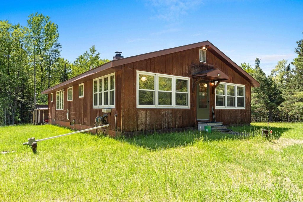 Photo of W4945 S Right Of Way ROAD, Crivitz, WI 54114 (MLS # 50326655)