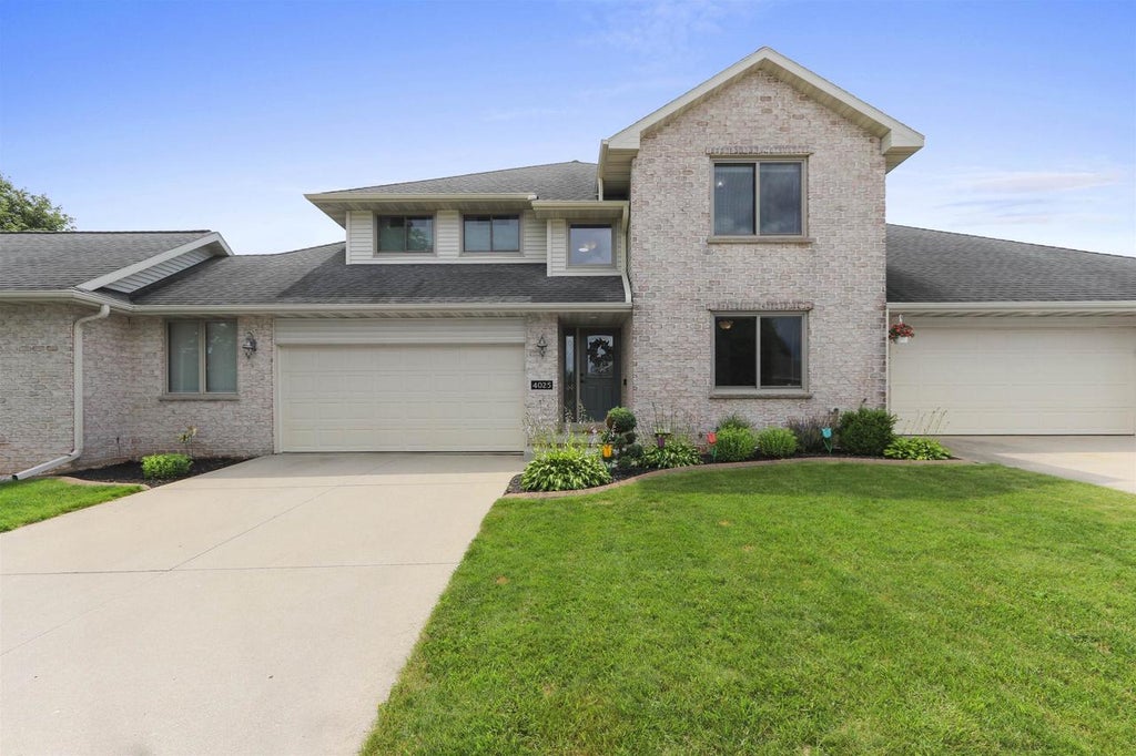 Photo of 4025 Ponce de Leon BOULEVARD, Hobart, WI 54155 (MLS # 50328882)