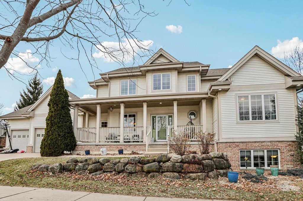 Photo of 1205 Bongard DRIVE, Waunakee, WI 53597 (MLS # 2014007)