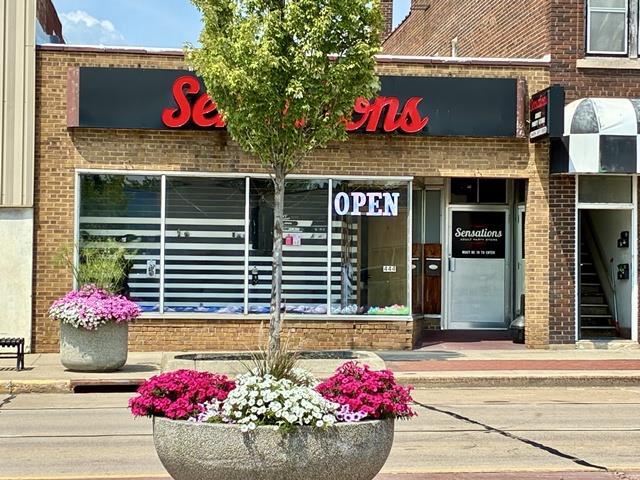 Photo of 444 S Central AVENUE, Marshfield, WI 54449 (MLS # 22600136)