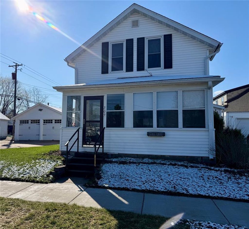 Photo of 209 E River STREET, Chippewa Falls, WI 54729 (MLS # 1600204)