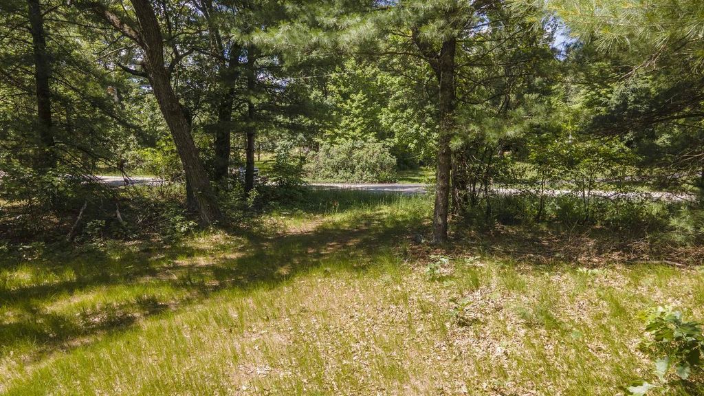 Photo of W4945 S Oakhaven CIRCLE, Wautoma, WI 54982 (MLS # 50327908)