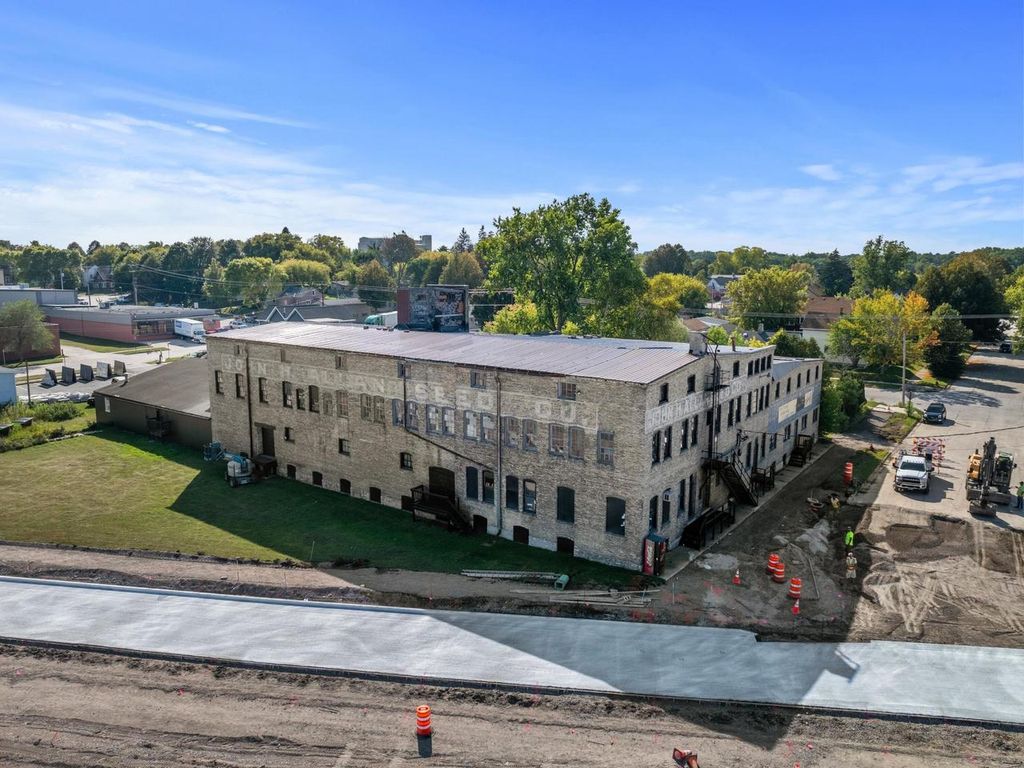 Photo of 1223 New York AVENUE, Sheboygan, WI 53081 (MLS # 1936000)