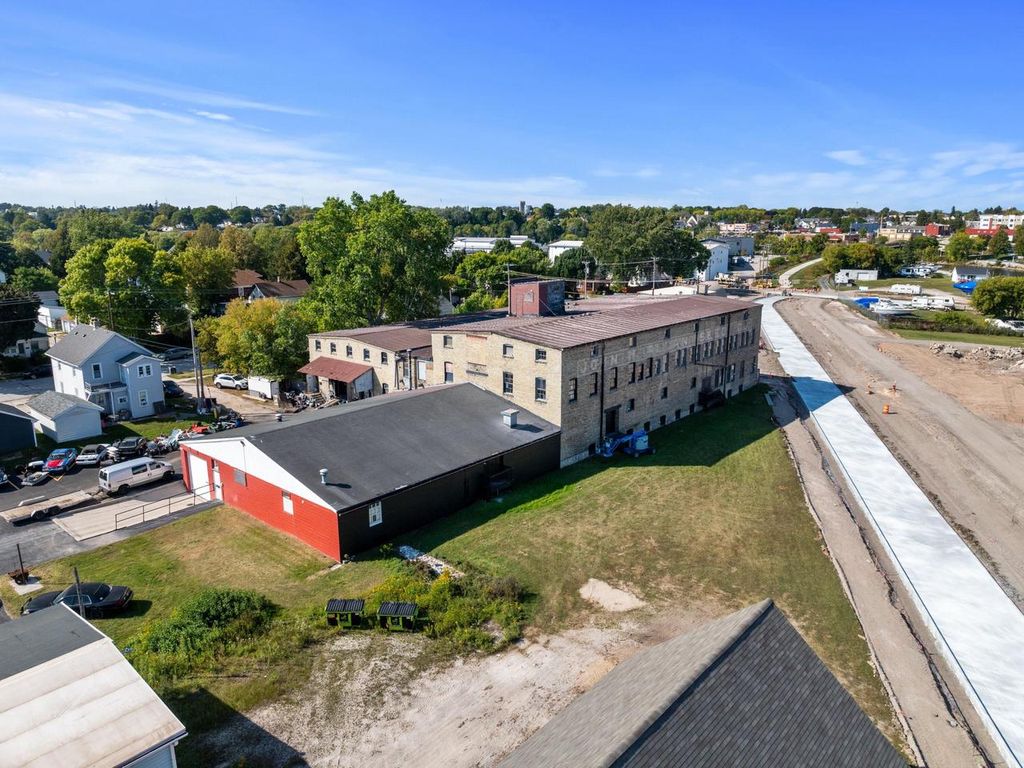 Photo of 1223 New York AVENUE, Sheboygan, WI 53081 (MLS # 1936000)