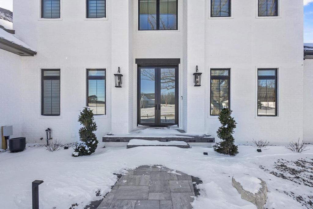 Photo of 4141 Blackberry Ridge DRIVE, Hobart, WI 54115 (MLS # 50320215)