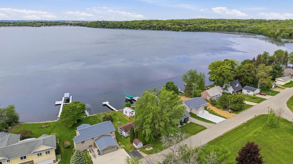 Photo of N3053 E Little Green ROAD, Markesan, WI 53946 (MLS # 2024123)