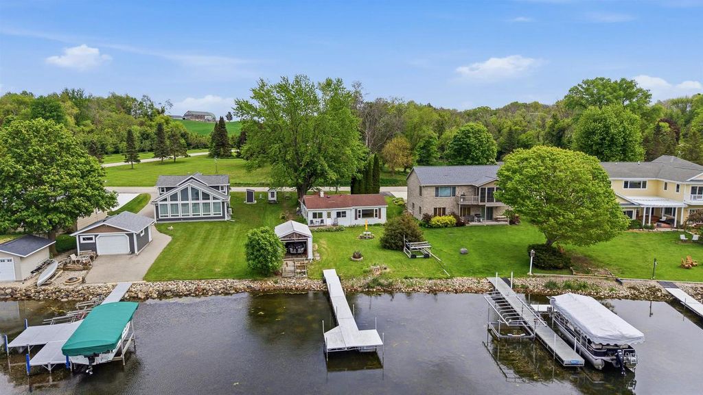 Photo of N3053 E Little Green ROAD, Markesan, WI 53946 (MLS # 2024123)