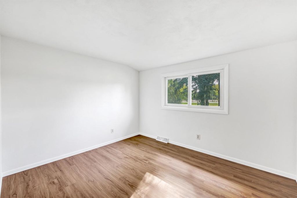 Photo of 4076 County Road G, Oshkosh, WI 54904 (MLS # 50319164)