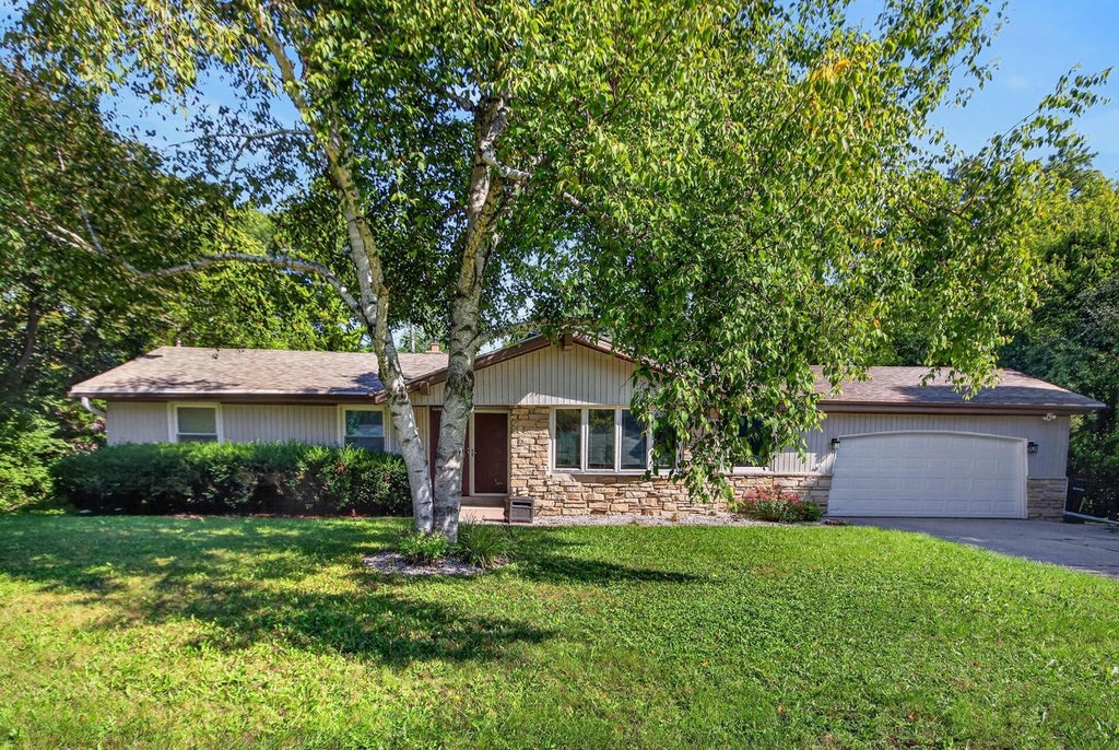 Photo of 4740 W Donges LANE, Brown Deer, WI 53223 (MLS # 1983356)
