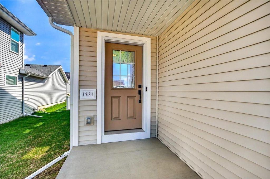 Photo of 1231 Early Twilight WAY, Verona, WI 53593 (MLS # 2020693)