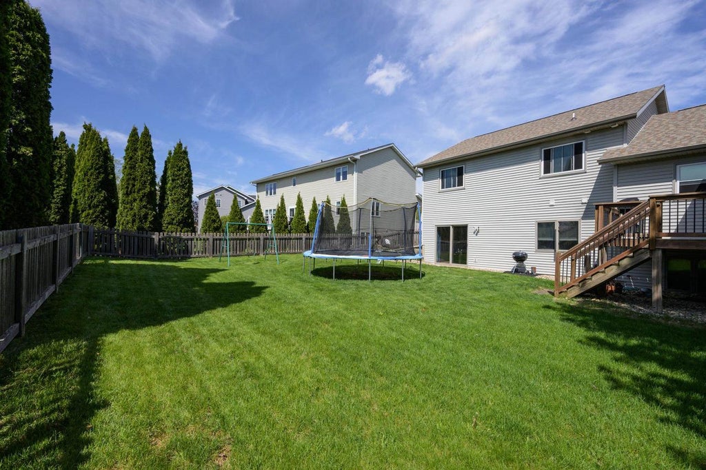 Photo of 1106 Turnberry COURT, Waunakee, WI 53597 (MLS # 2031790)