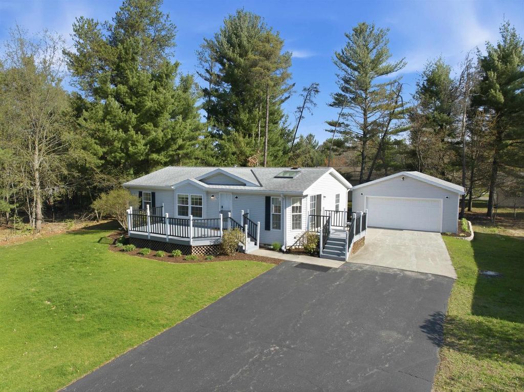 Photo of 178 Arbor DRIVE, Wisconsin Dells, WI 53965 (MLS # 2021799)