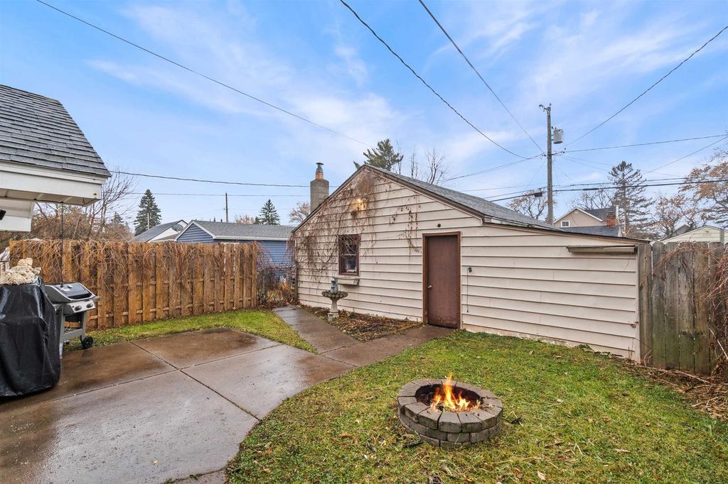 Photo of 1607 Wyoming AVENUE, Superior, WI 54880 (MLS # 6123010)