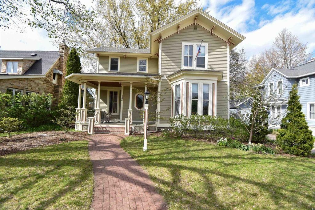 Photo of 1424 Clark STREET, Stevens Point, WI 54481 (MLS # 22601992)