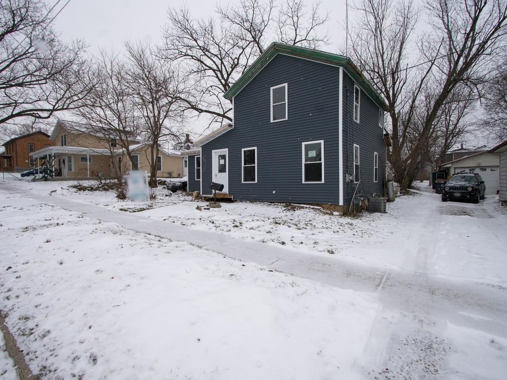 Photo of 715 17th AVENUE, Monroe, WI 53566 (MLS # 2011711)