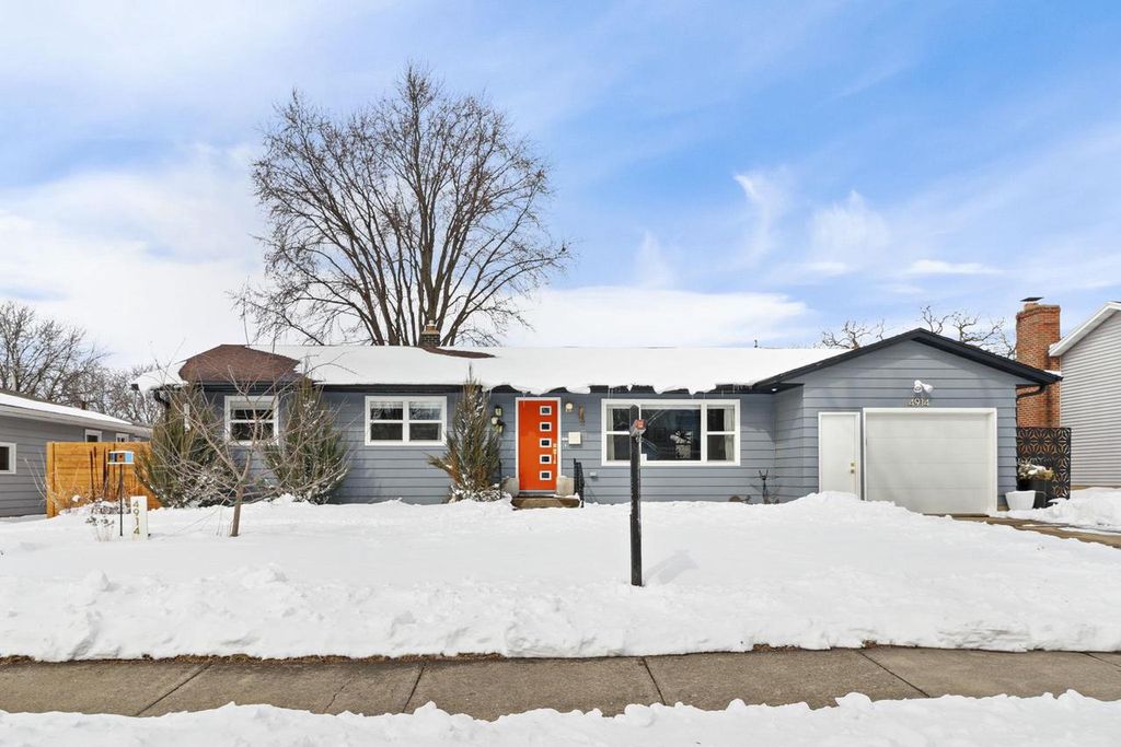 Photo of 4914 Retana DRIVE, Madison, WI 53714 (MLS # 2017531)