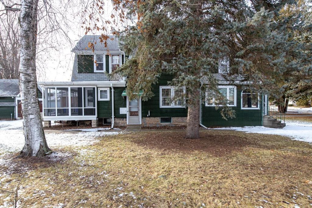 Photo of 137 W Foster STREET, Appleton, WI 54915 (MLS # 50319901)