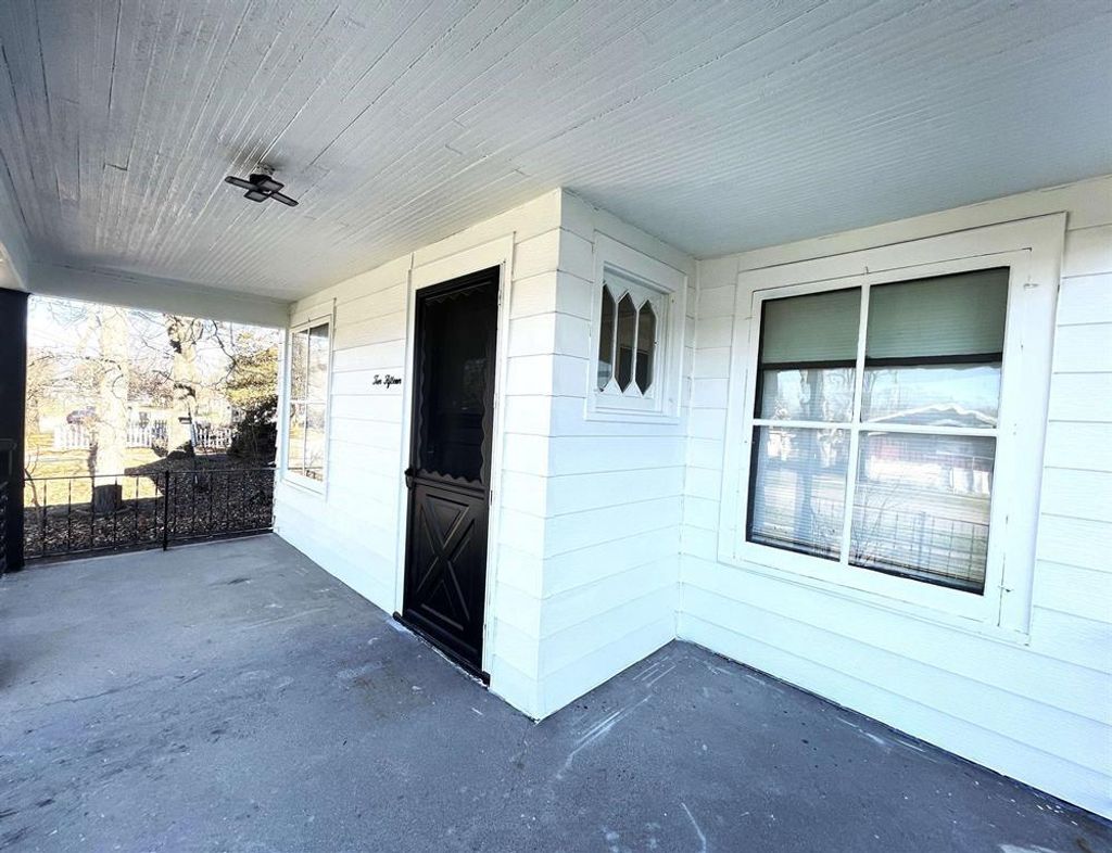 Photo of 1015 Prairie AVENUE, Beloit, WI 53511 (MLS # 2014573)