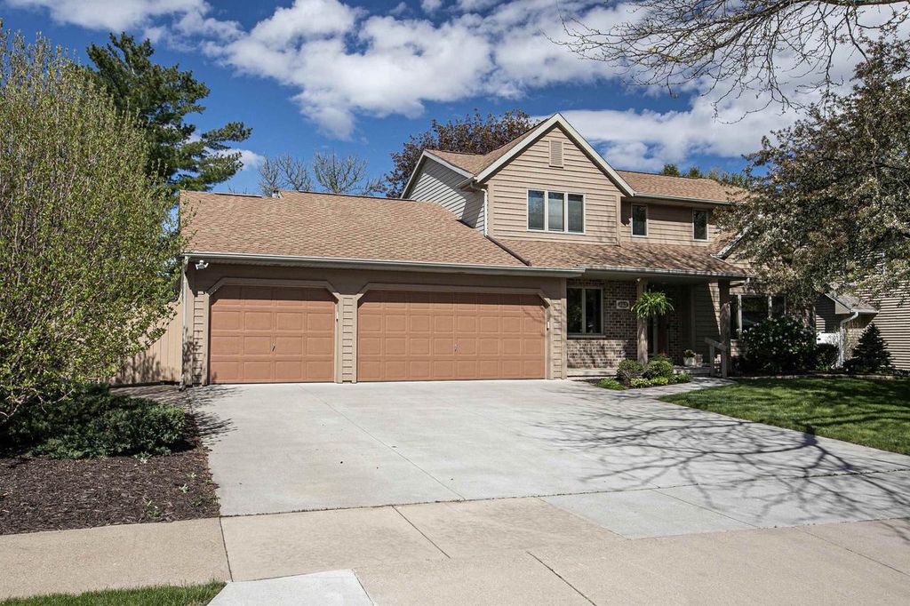 Photo of 3401 N Rankin STREET, Appleton, WI 54911 (MLS # 50325372)