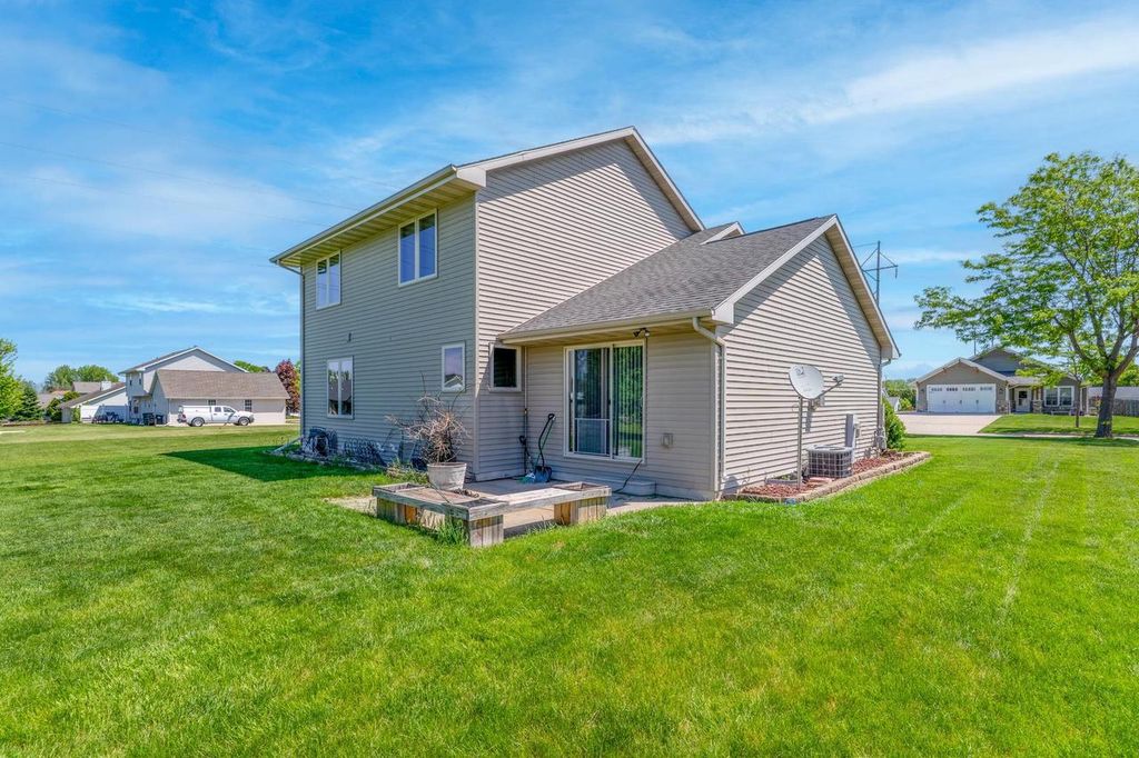 Photo of 305 Spencer STREET, Green Bay, WI 54303 (MLS # 50326610)