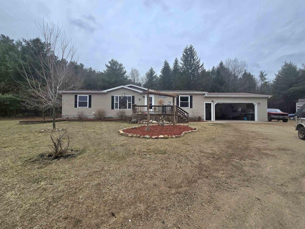 Photo of W4506 County Road Tt, Wild Rose, WI 54984 (MLS # 50323017)