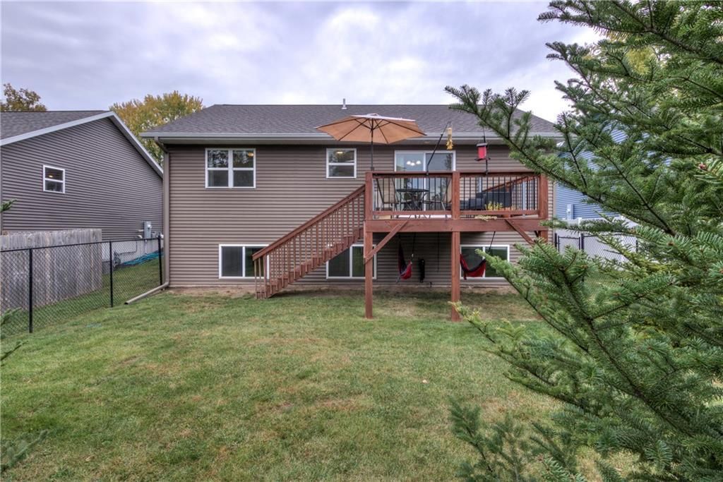 Photo of 733 Gilbert STREET, Eau Claire, WI 54703 (MLS # 1598610)