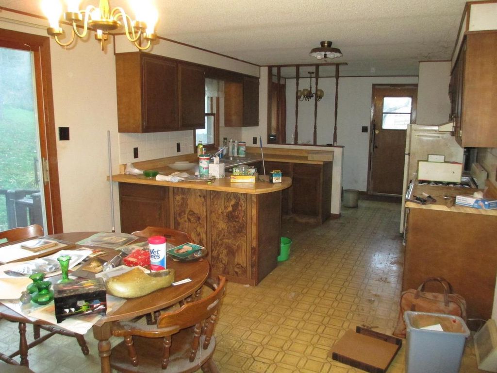 Photo of 2115 Genesee STREET, Delafield, WI 53018 (MLS # 1945602)