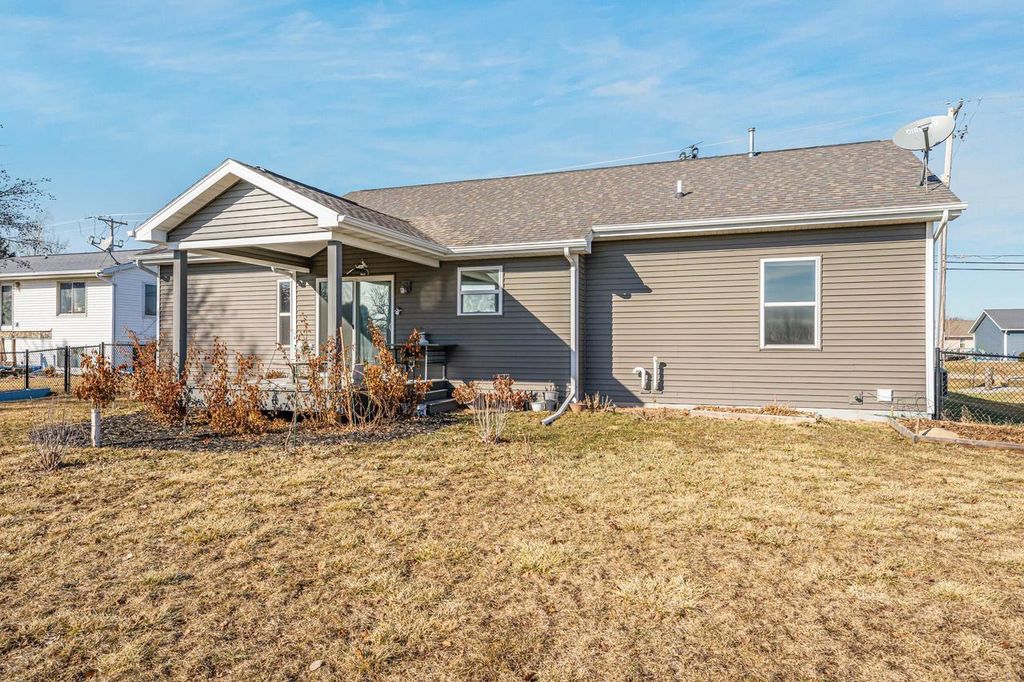 Photo of 730 E Scott STREET, Omro, WI 54963 (MLS # 50321419)