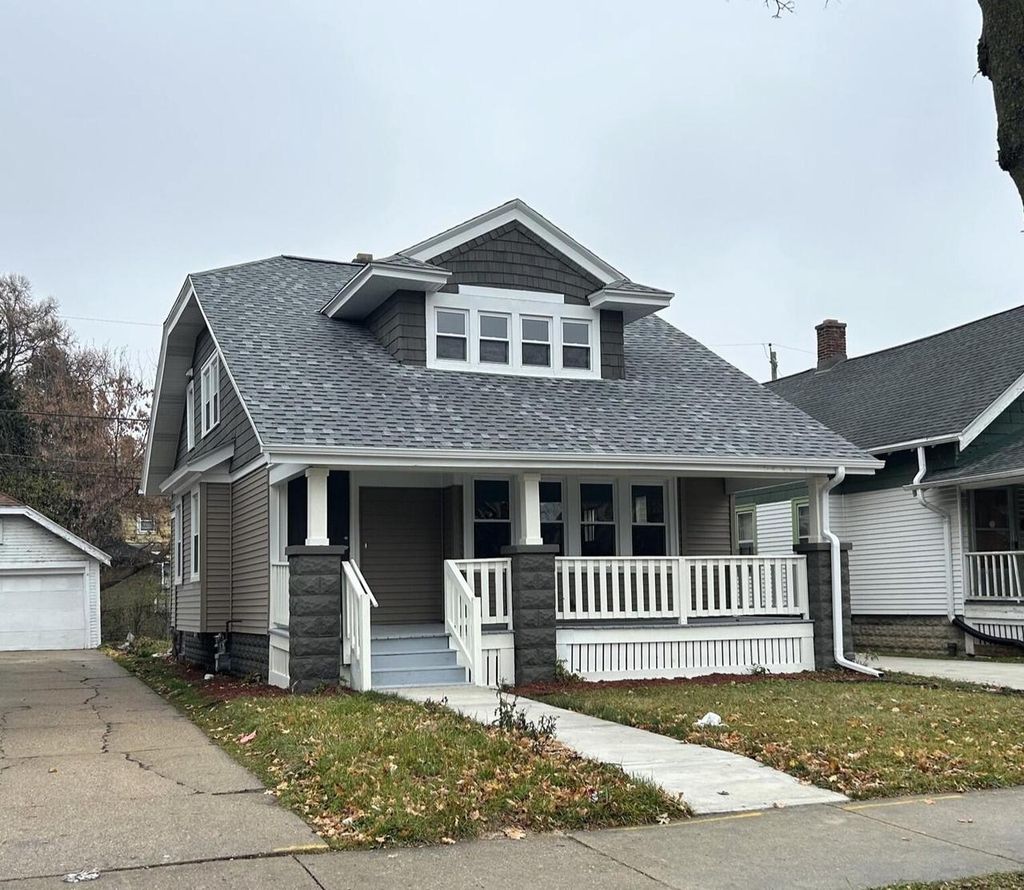 Photo of 4462 N 27th STREET, Milwaukee, WI 53209 (MLS # 1944553)