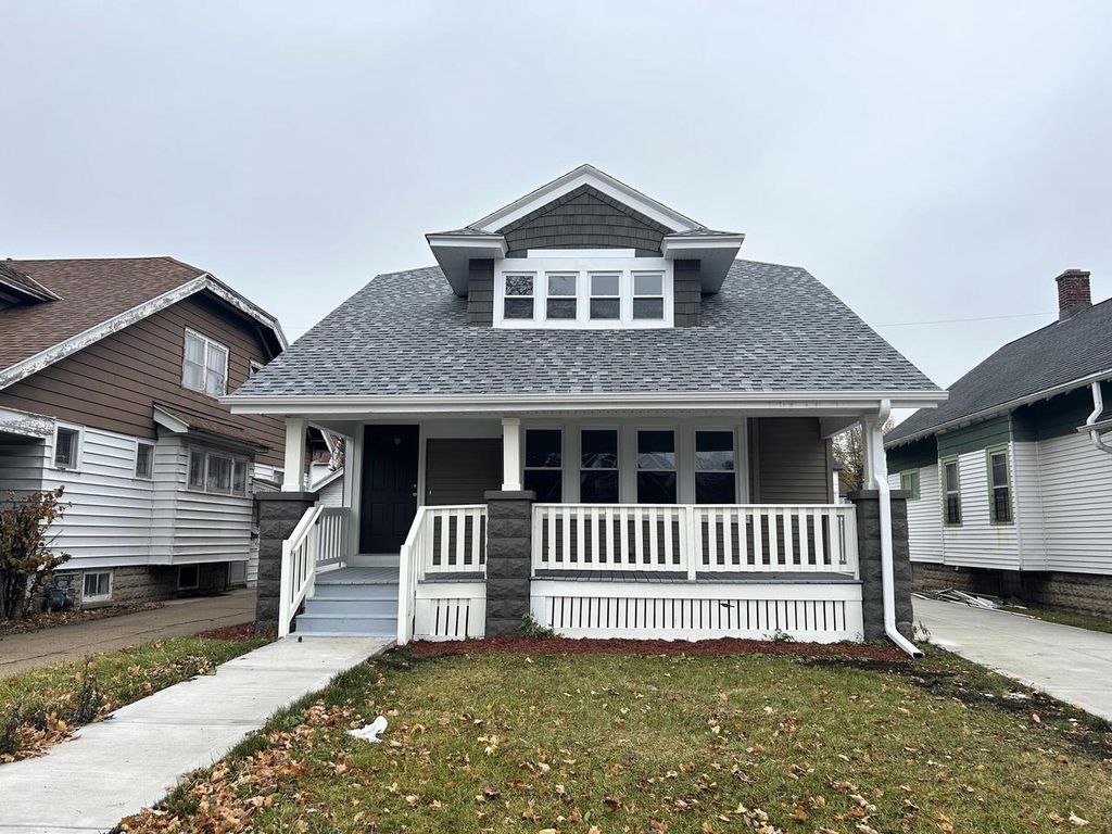 Photo of 4462 N 27th STREET, Milwaukee, WI 53209 (MLS # 1944553)