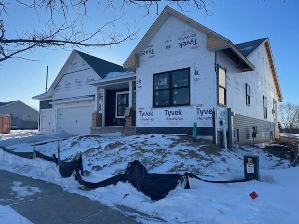 Photo of 15517 67th STREET, Kenosha, WI 53142 (MLS # 1943387)