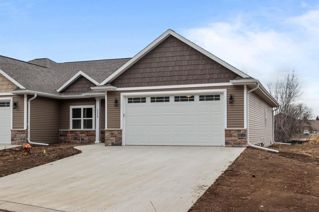 Photo of 5358 Pennsylvania AVENUE, Appleton, WI 54914 (MLS # 50318725)