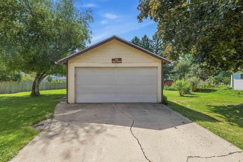Photo of 406 York STREET, Beaver Dam, WI 53916 (MLS # 2029665)