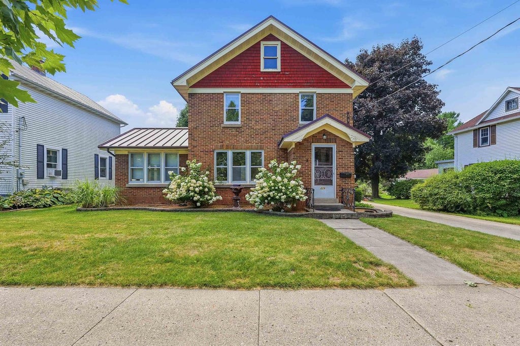Photo of 406 York STREET, Beaver Dam, WI 53916 (MLS # 2029665)
