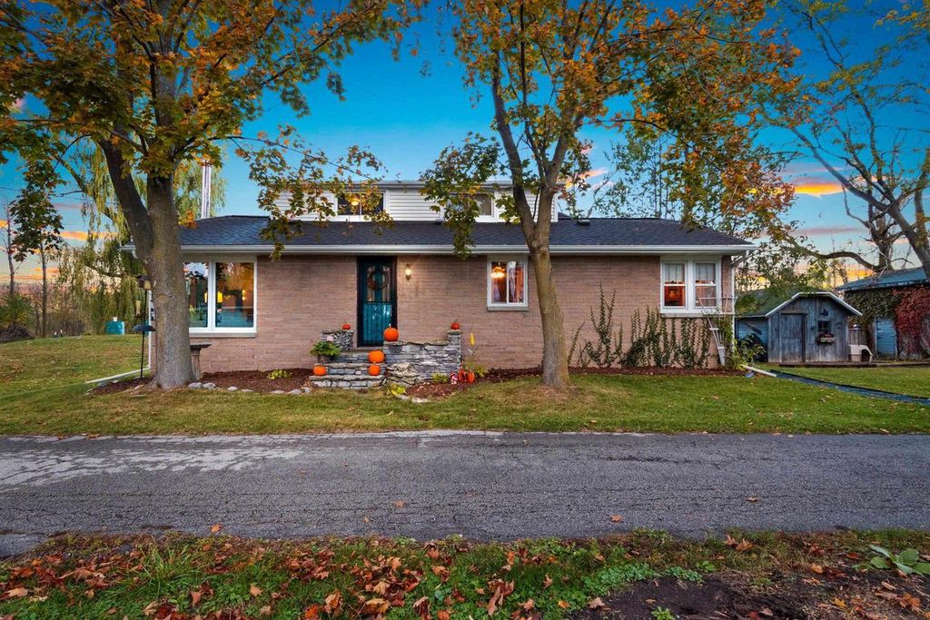 Photo of 4132 Bayside ROAD, Suamico, WI 54173 (MLS # 50319545)