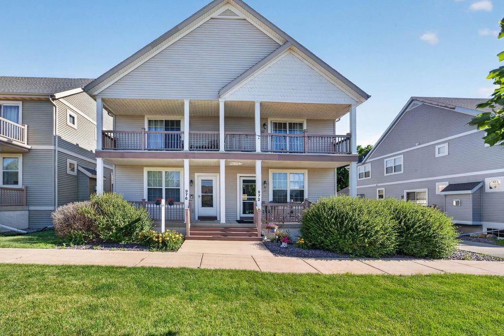 Photo of 972 Stonehaven DRIVE, Sun Prairie, WI 53590 (MLS # 2026635)