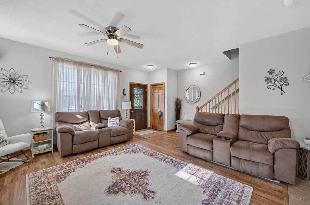 Photo of 972 Stonehaven DRIVE, Sun Prairie, WI 53590 (MLS # 2026635)