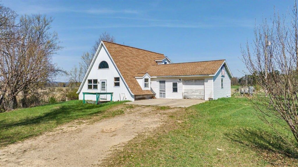 Photo of 7571 McKinney ROAD, Mazomanie, WI 53560 (MLS # 2021848)