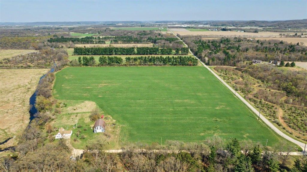 Photo of 7571 McKinney ROAD, Mazomanie, WI 53560 (MLS # 2021848)