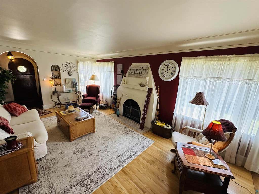 Photo of 2417 Hammond AVENUE, Superior, WI 54880 (MLS # 6127231)
