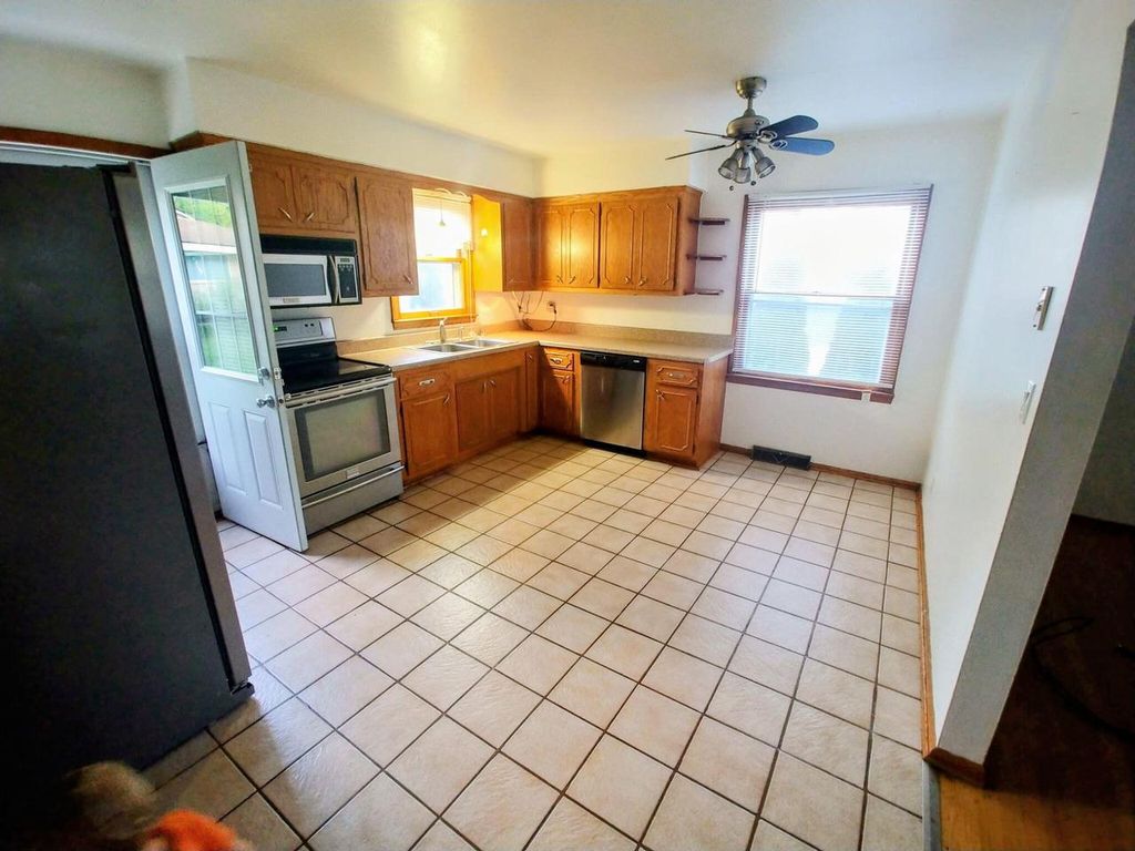 Photo of 12128 W Dearbourn AVENUE #12130, Wauwatosa, WI 53226 (MLS # 1948076)