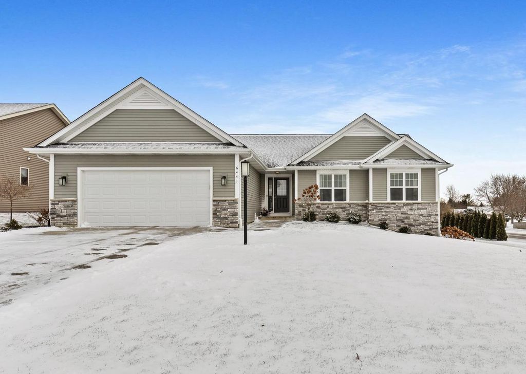 Photo of 6441 Kingsview DRIVE, Mount Pleasant, WI 53406 (MLS # 1947475)