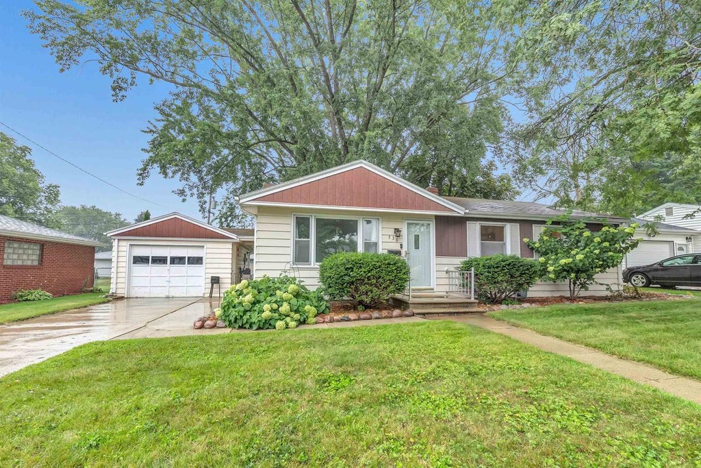 Photo of 536 Fred STREET, Green Bay, WI 54302 (MLS # 50330766)