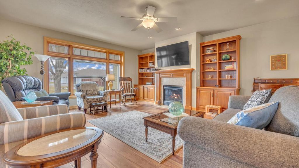 Photo of 68 Aurora LANE, Fond Du Lac, WI 54935 (MLS # 1956485)