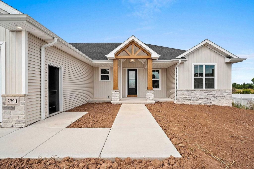 Photo of 3754 Lyla May COURT, De Pere, WI 54115 (MLS # 50315101)